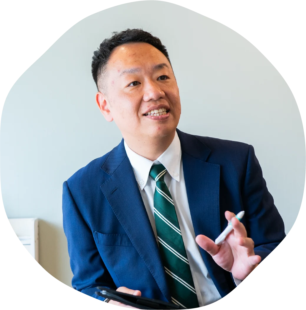市川泰行